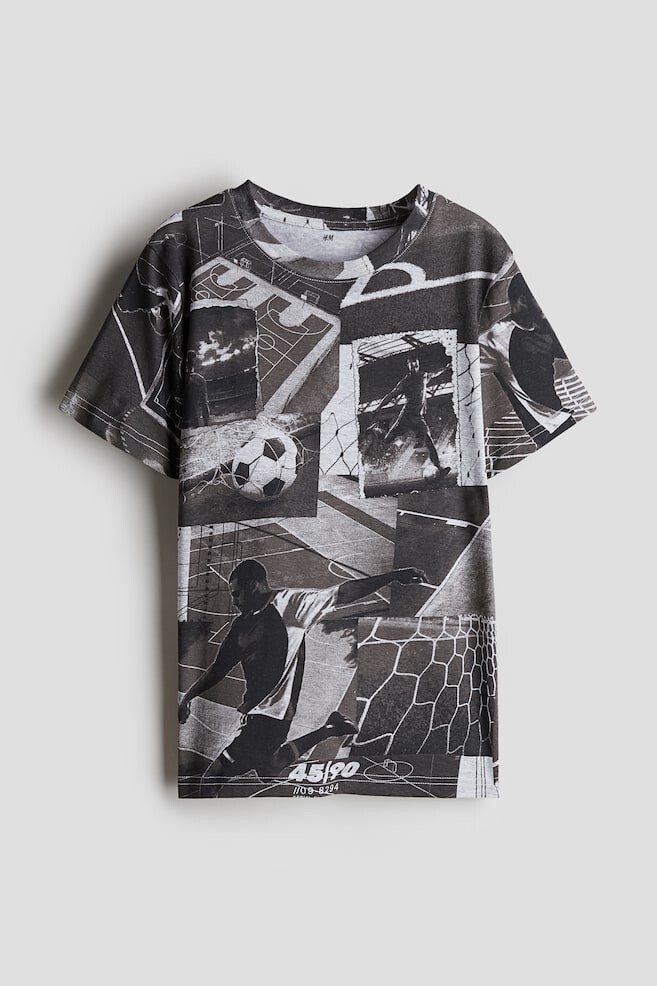 Футболка с принтом H&M, мультиколор
Футболка с принтом H&M, мультиколор