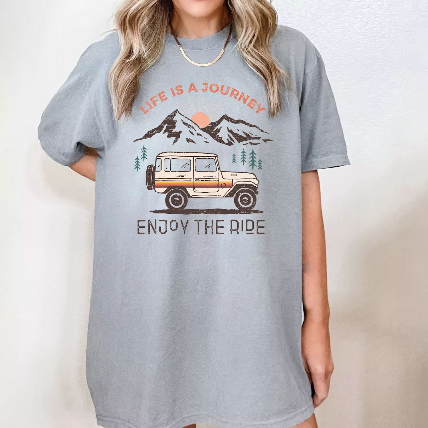 Футболки Life Is A Journey, окрашенные в готовой одежде Simply Sage Market
Футболки Life Is A Journey, окрашенные в готовой одежде Simply Sage Market