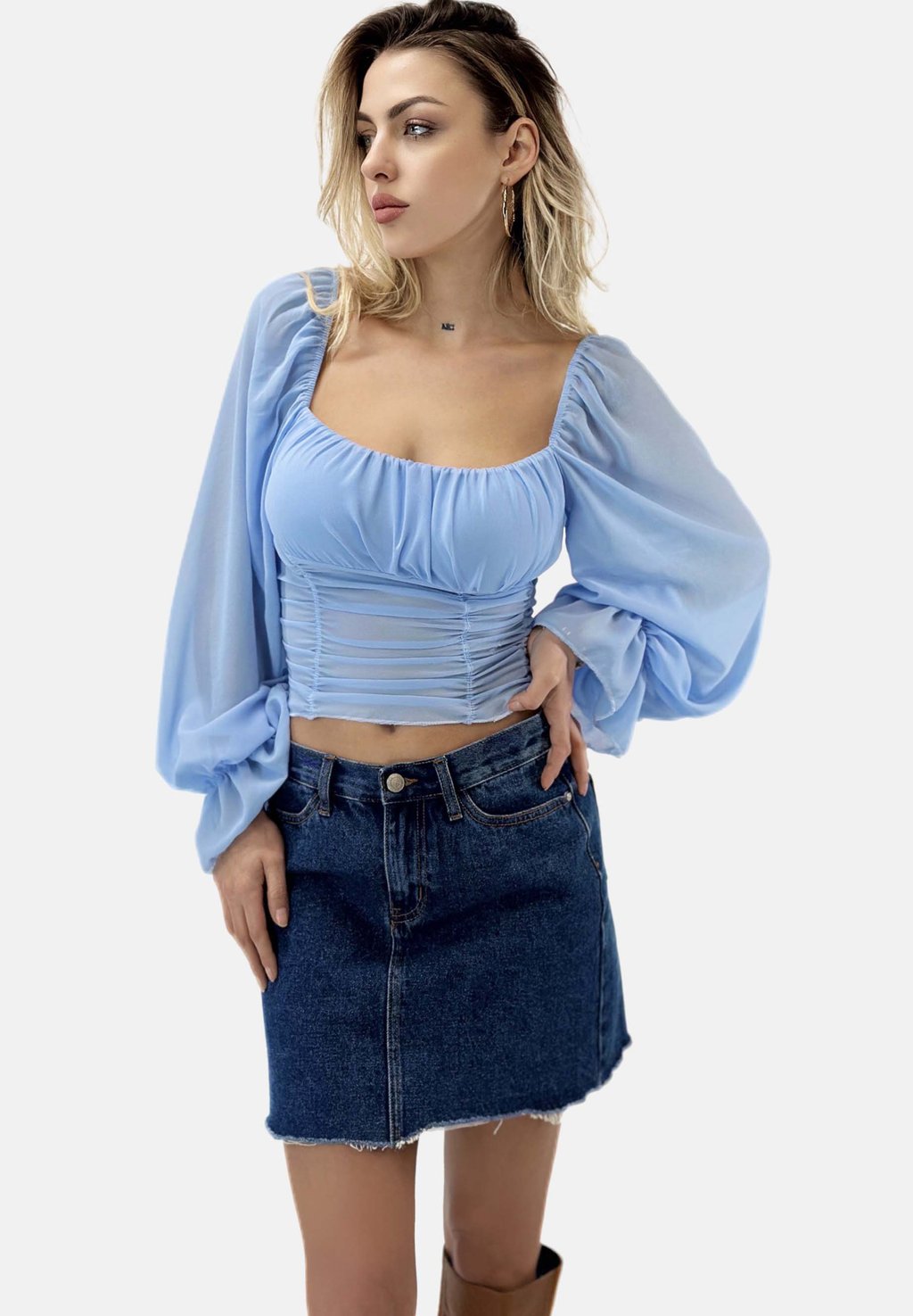 Блуза Elara, светло-голубой
Блуза Elara, светло-голубой