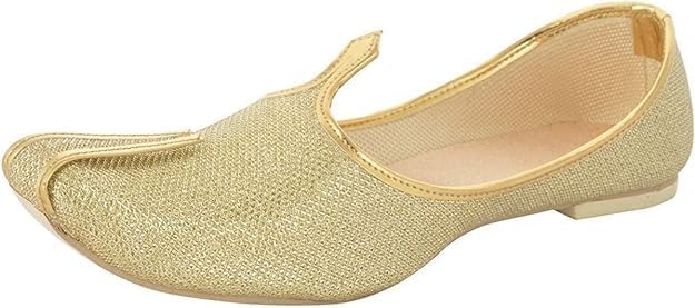 Мужские сандалии BombayFlow Roy Gold Glitter Punjabi Jutti, индийские ручной работы золотые туфли-лоферы, Khussa Juti, индийская свадебная обувь к курте и шервани, Khussa Mojari для мужчин
Мужские сандалии BombayFlow Roy Gold Glitter Punjabi Jutti, индийские ручной работы золотые туфли-лоферы, Khussa Juti, индийская свадебная обувь к курте и шервани, Khussa Mojari для мужчин