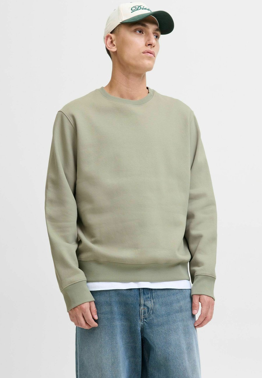 Толстовка Jack & Jones JJESTAR BASIC CREW NECK, Seagrass/Green
Толстовка Jack & Jones JJESTAR BASIC CREW NECK, Seagrass/Green