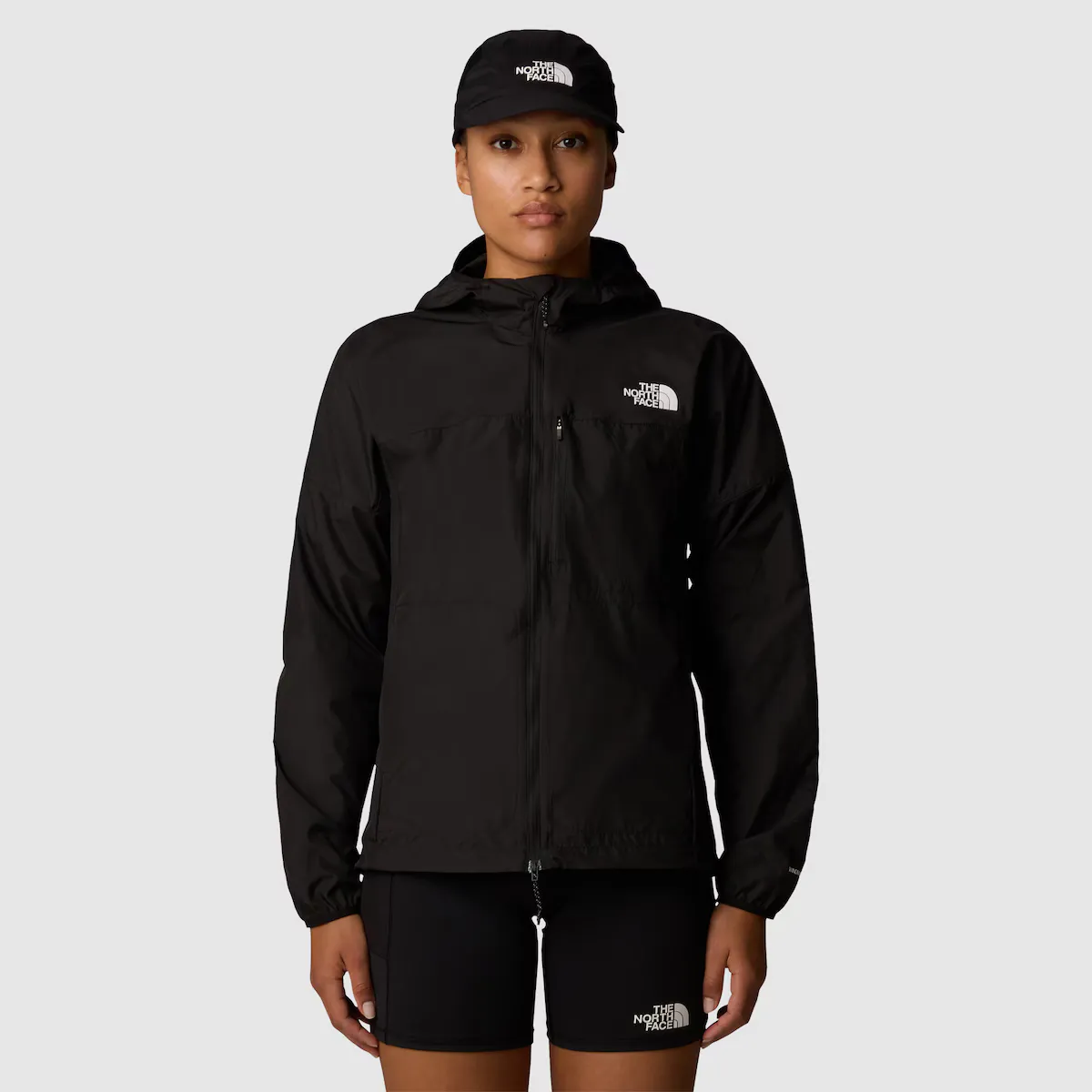 Женская куртка-ветровка The North Face Run Higher Run, чёрный 
Женская куртка-ветровка The North Face Run Higher Run, чёрный