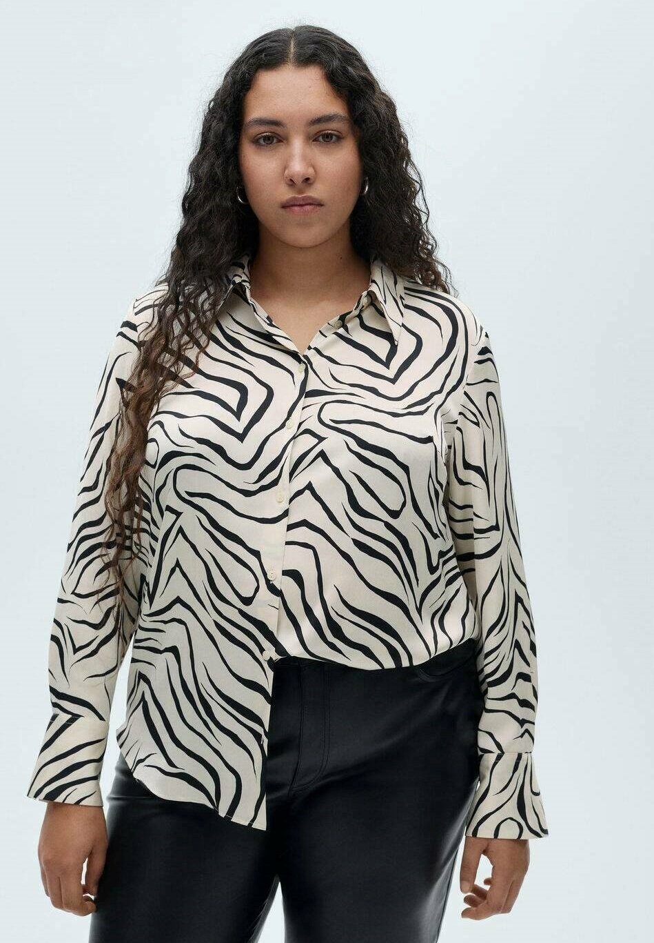 Блузка на пуговицах Mango, молочный
Блузка на пуговицах Mango, молочный