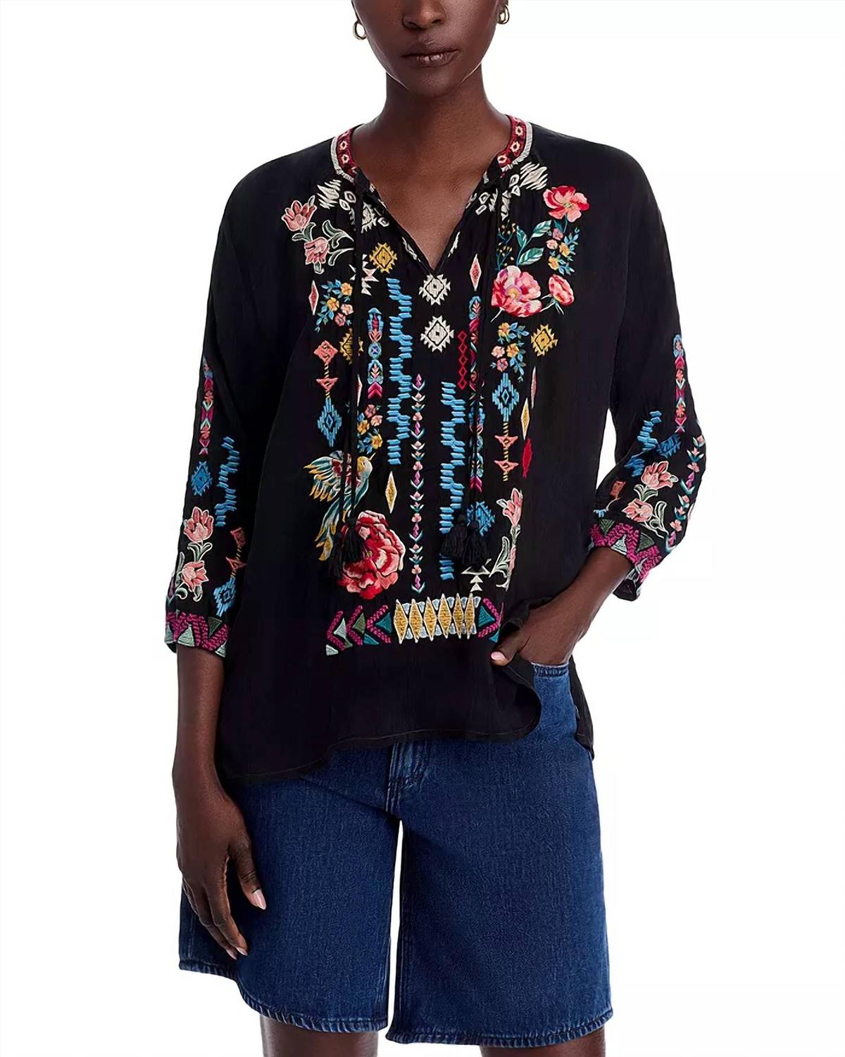 Блузка Margot Sarah в черном цвете Johnny Was
Блузка Margot Sarah в черном цвете Johnny Was