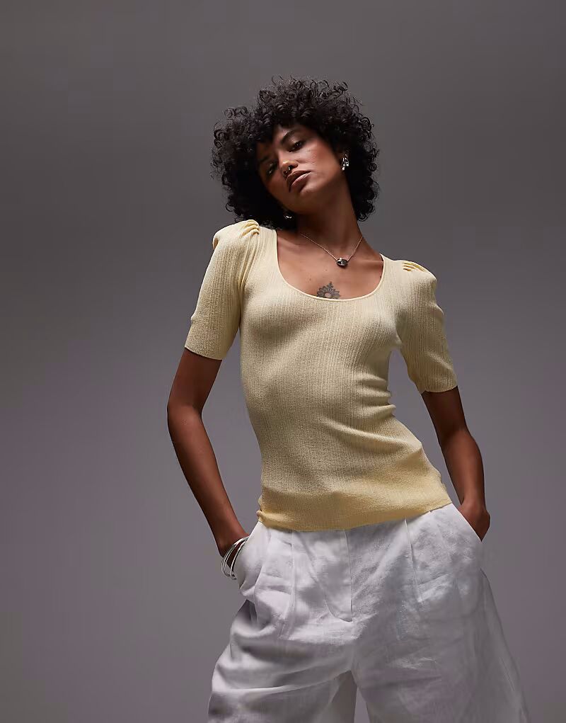 & Other Stories трикотажный топ смешанной вязки с круглым вырезом и рукавами-фонариками в цвете сливочно-желтого цвета
& Other Stories трикотажный топ смешанной вязки с круглым вырезом и рукавами-фонариками в цвете сливочно-желтого цвета