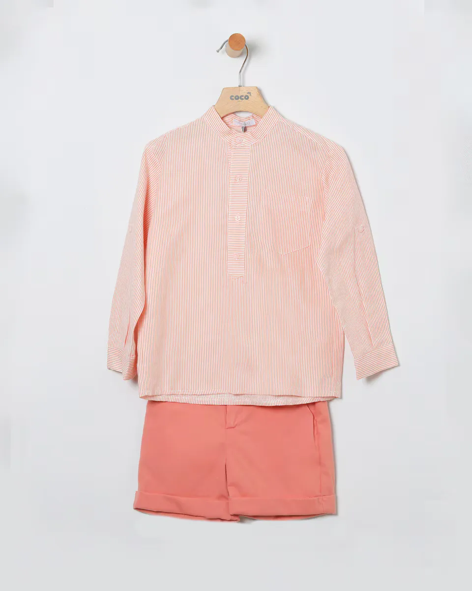Комплект для мальчика из полосатой рубашки и однотонных шорт-бермуд Coco Acqua, цвет Salmón
Комплект для мальчика из полосатой рубашки и однотонных шорт-бермуд Coco Acqua, цвет Salmón
