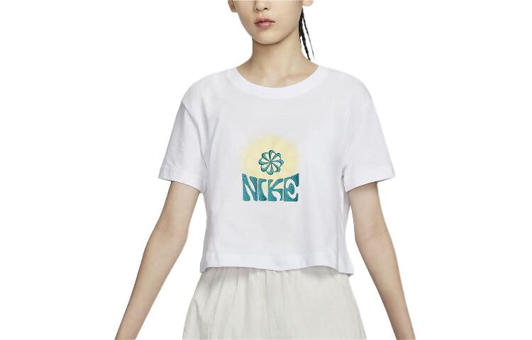 Спортивная женская футболка с круглым вырезом и цветочной вышивкой, белая Nike
Спортивная женская футболка с круглым вырезом и цветочной вышивкой, белая Nike