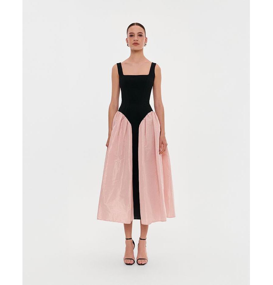 Женское платье-корсаж на бретелях с блестящей юбкой миди Milla, Black&pink
Женское платье-корсаж на бретелях с блестящей юбкой миди Milla, Black&pink