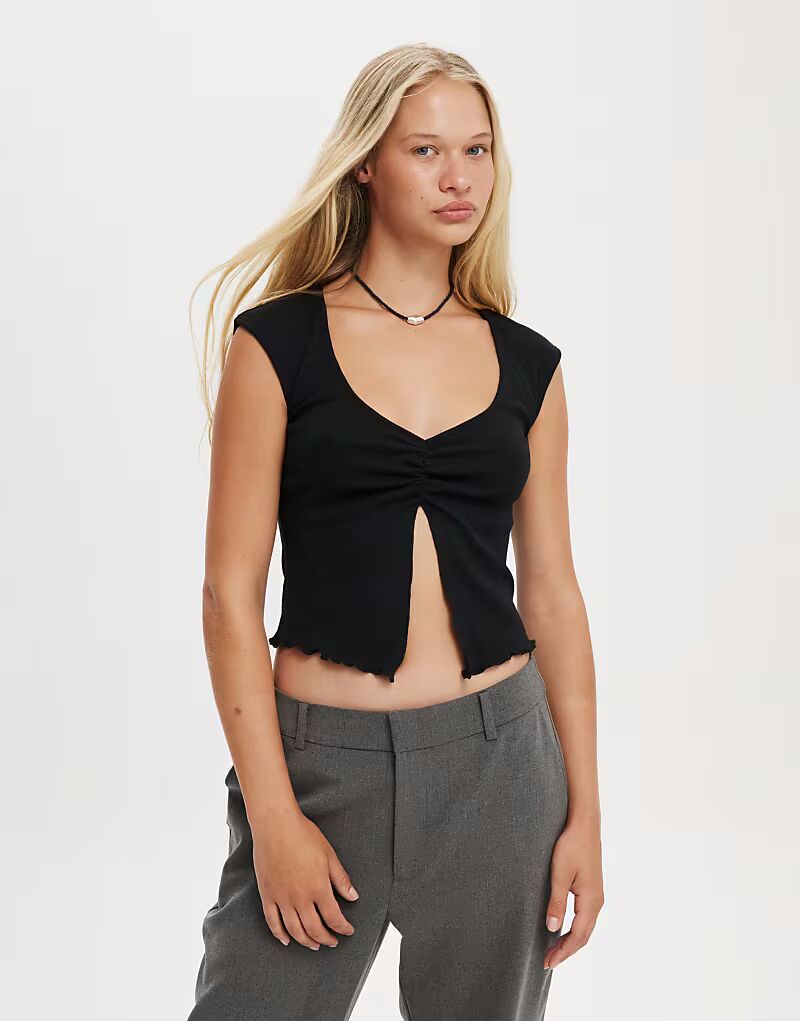 Топ Cotton:On Chelsea open front top in black
Топ Cotton:On Chelsea open front top in black