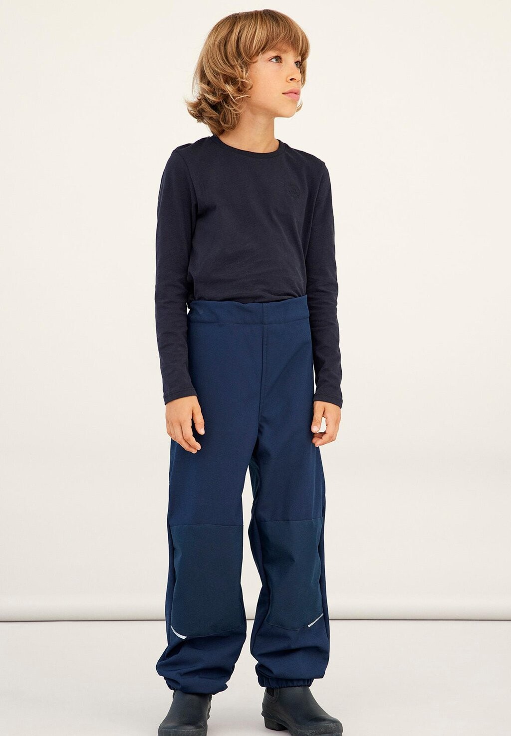 Брюки NKNALFA PANT SOLID Name it, цвет dark sapphire 
Брюки NKNALFA PANT SOLID Name it, цвет dark sapphire