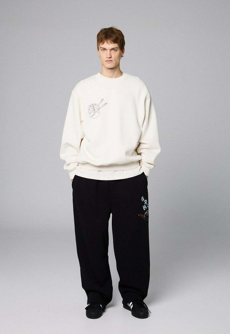 Толстовка Grimey SAMPANS , Off White/Off-White
Толстовка Grimey SAMPANS , Off White/Off-White