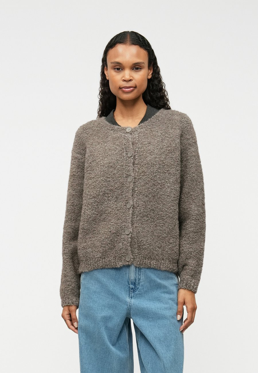 Кардиган American Vintage ZOLLY, Beige
Кардиган American Vintage ZOLLY, Beige