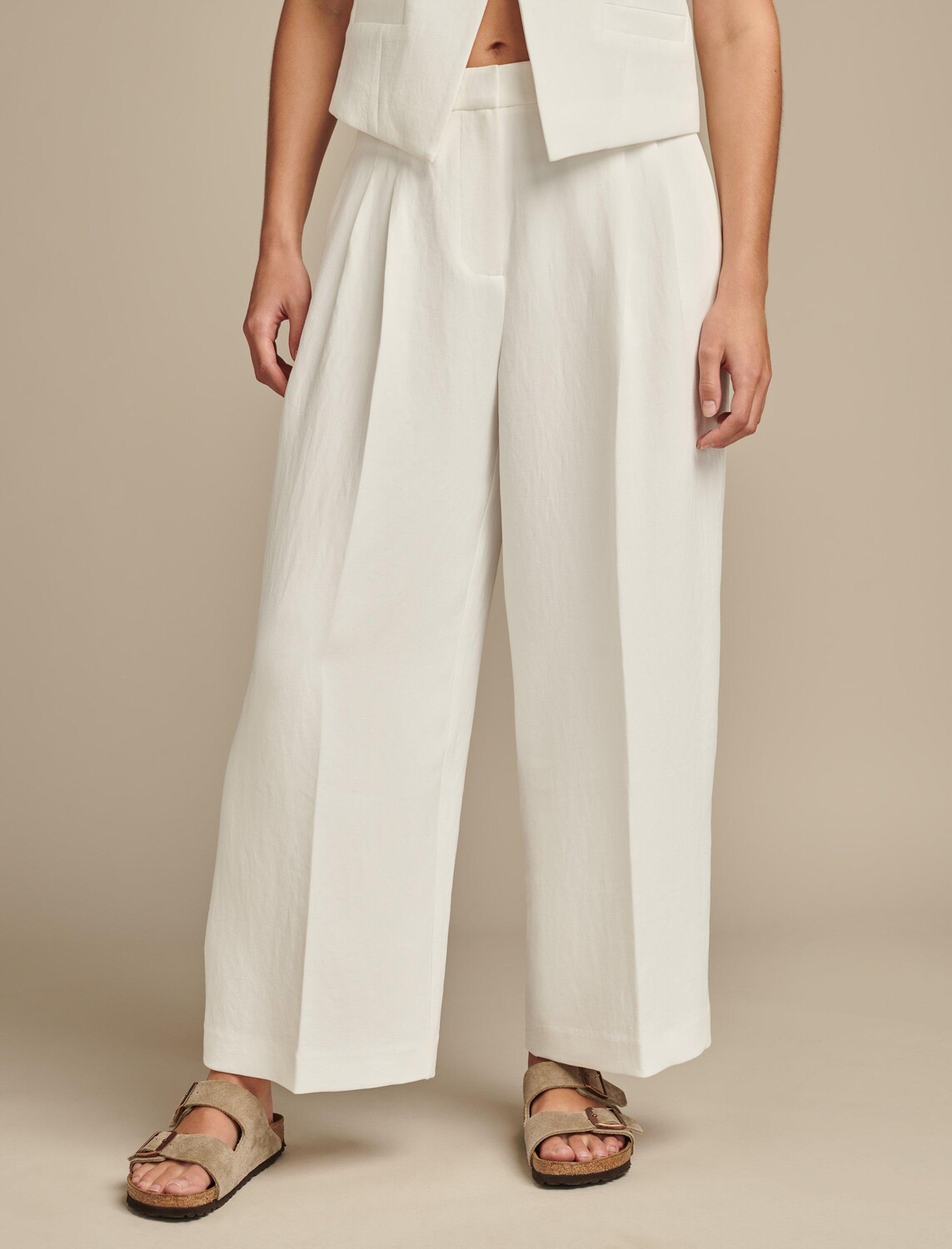 Женские укороченные брюки из полиэстера Lucky Brand, белый
Женские укороченные брюки из полиэстера Lucky Brand, белый