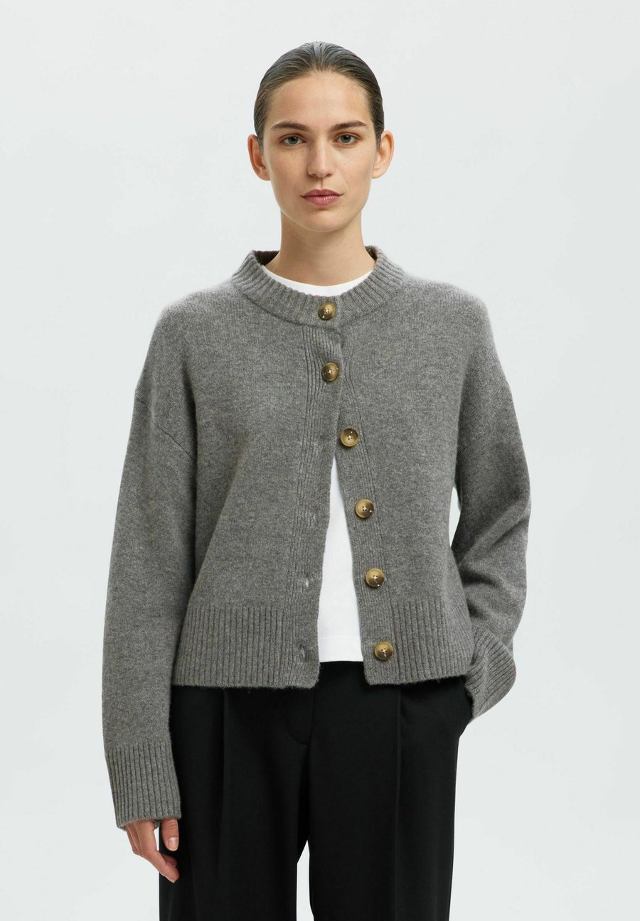 Кардиган Selected Femme Cardigan, Medium Grey Melange/Dark Grey
Кардиган Selected Femme Cardigan, Medium Grey Melange/Dark Grey