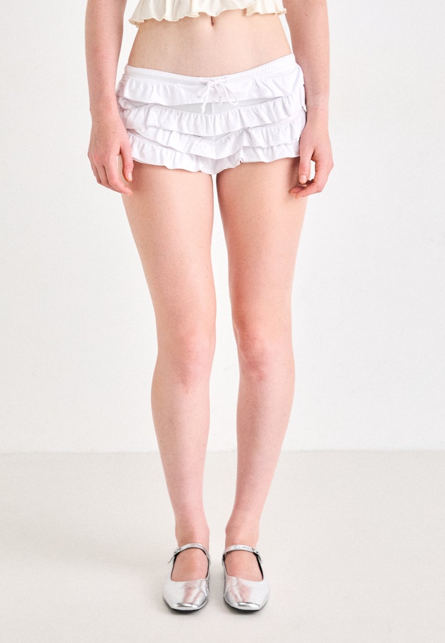 Шорты Jaded London DECONSTRUCTED FRILL BLOOMERS, White/Multi-Coloured
Шорты Jaded London DECONSTRUCTED FRILL BLOOMERS, White/Multi-Coloured