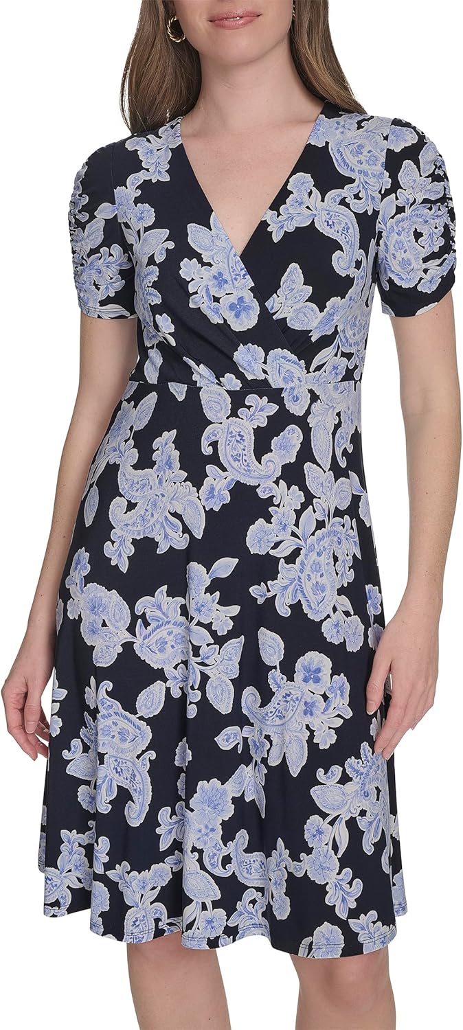 Женское мини-платье Tommy Hilfiger с короткими рукавами, V-образным вырезом и сборками, А-силуэт, Sky Captain/Amparo Blue
Женское мини-платье Tommy Hilfiger с короткими рукавами, V-образным вырезом и сборками, А-силуэт, Sky Captain/Amparo Blue