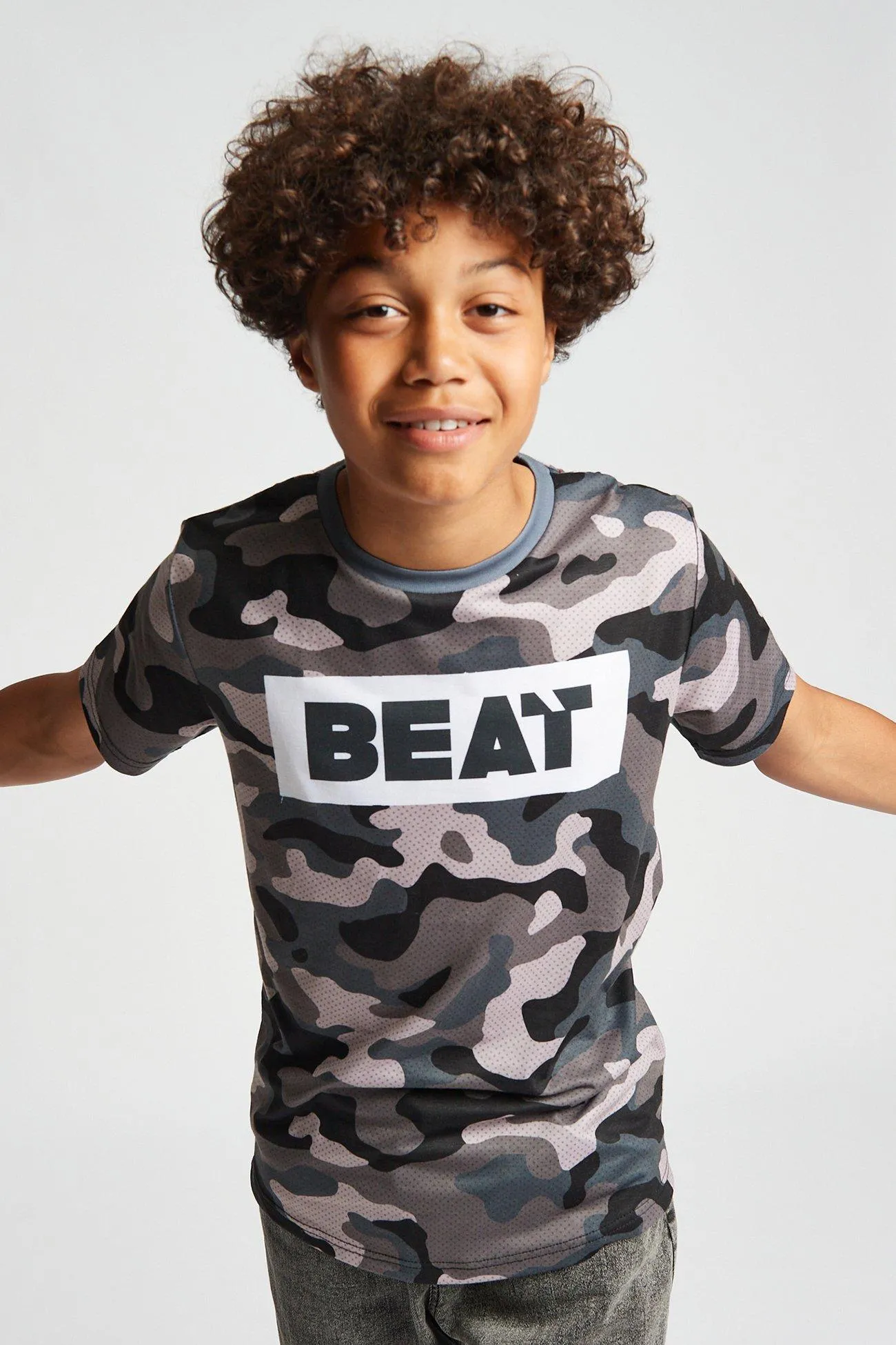 Футболка с камуфляжным принтом Freestyle Beat Boyz Club, серый
Футболка с камуфляжным принтом Freestyle Beat Boyz Club, серый