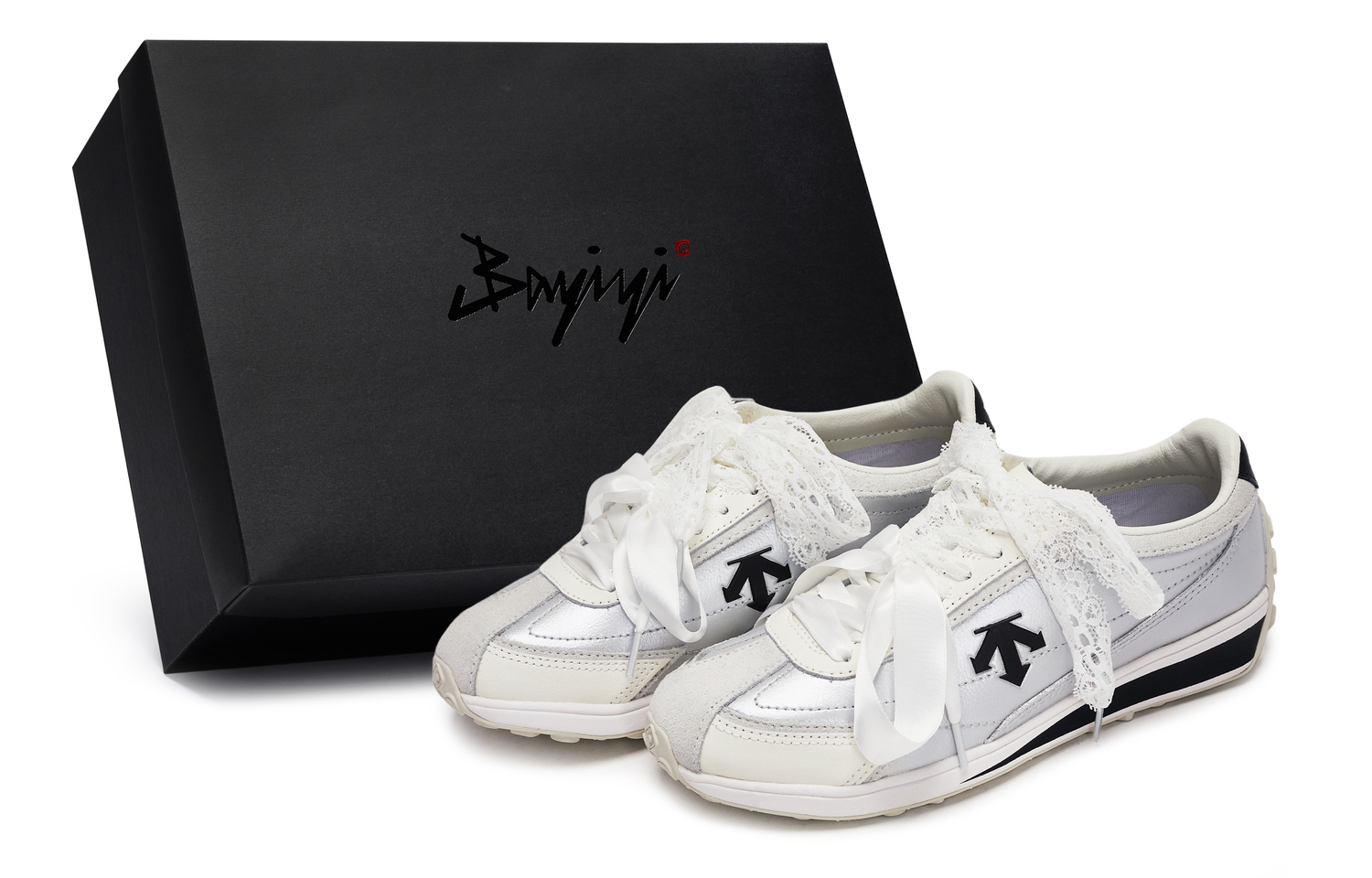 Кроссовки Cron Racer Casual Unisex низкие Black/White DESCENTE, серебряный черный белый
Кроссовки Cron Racer Casual Unisex низкие Black/White DESCENTE, серебряный черный белый