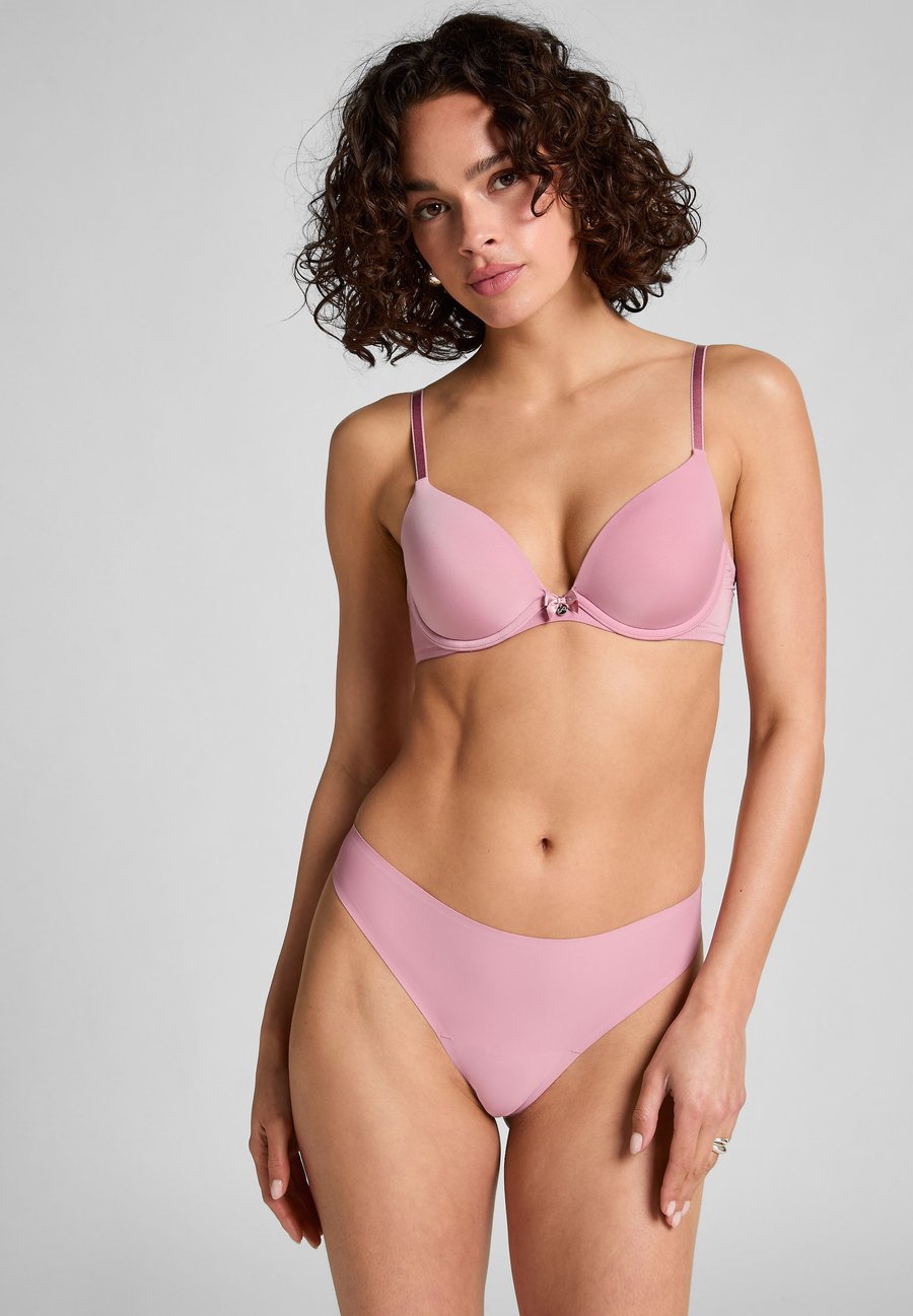 Трусы Hunkemöller Thong, Pink
Трусы Hunkemöller Thong, Pink