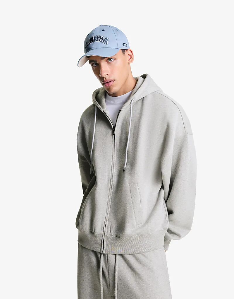 Толстовка Bershka на молнии светло-серого цвета
Толстовка Bershka на молнии светло-серого цвета