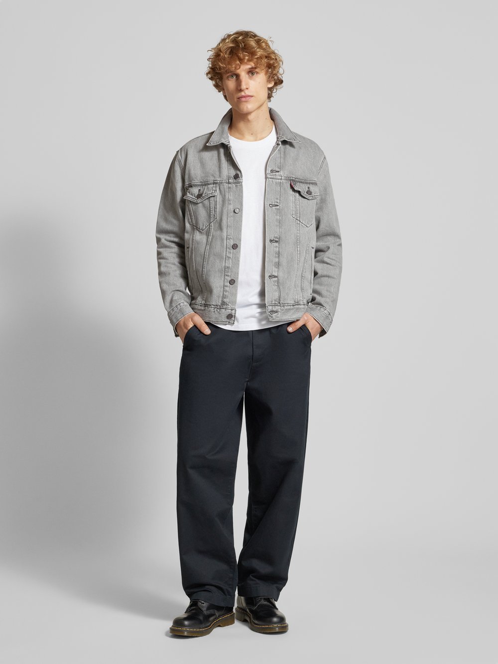 Джинсовая куртка с нагрудными карманами с клапанами, модель «THE TRUCKER JACKET» Levi's
Джинсовая куртка с нагрудными карманами с клапанами, модель «THE TRUCKER JACKET» Levi's