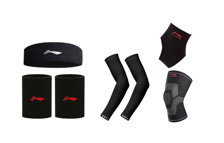 Защитный комплект LINING, черный
Защитный комплект LINING, черный