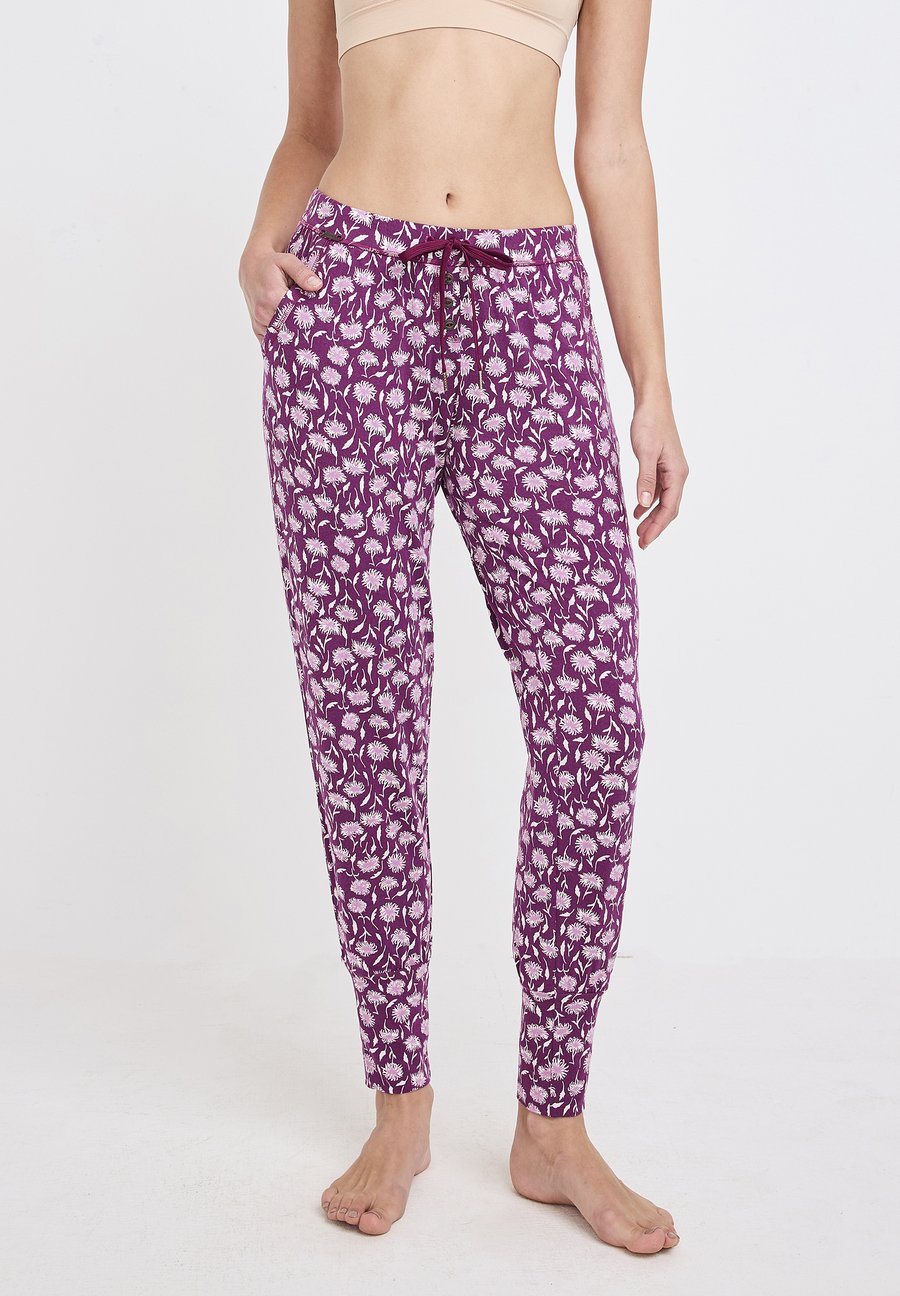 Пижамные брюки Jockey SUPERSOFT LOUNGE JOGGER, Vintage Plum/Purple
Пижамные брюки Jockey SUPERSOFT LOUNGE JOGGER, Vintage Plum/Purple