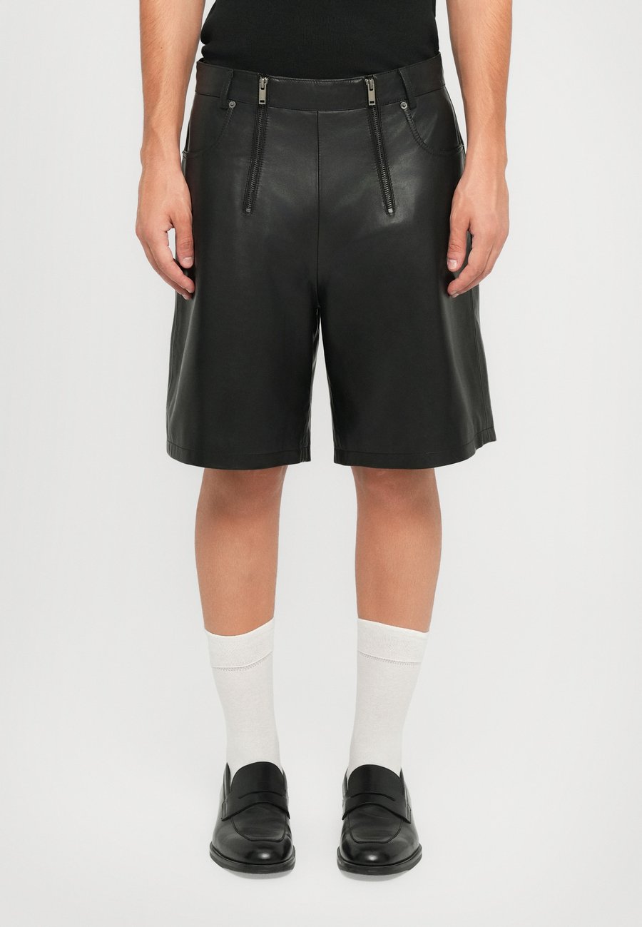 Шорты STUDIO ID Shorts, Black
Шорты STUDIO ID Shorts, Black