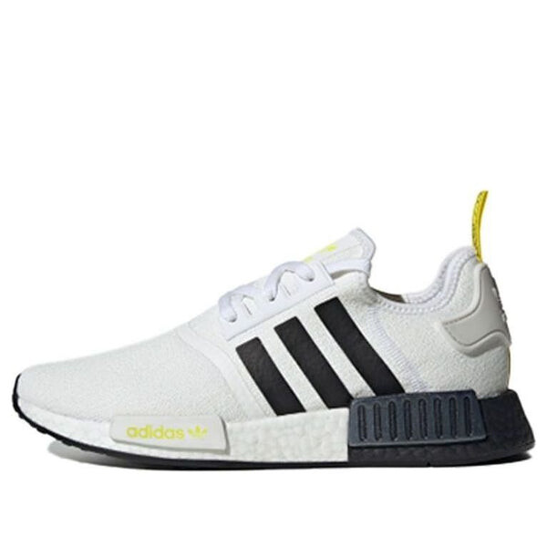 Кроссовки nmd_r1 stlt primeknit Adidas, белый
Кроссовки nmd_r1 stlt primeknit Adidas, белый