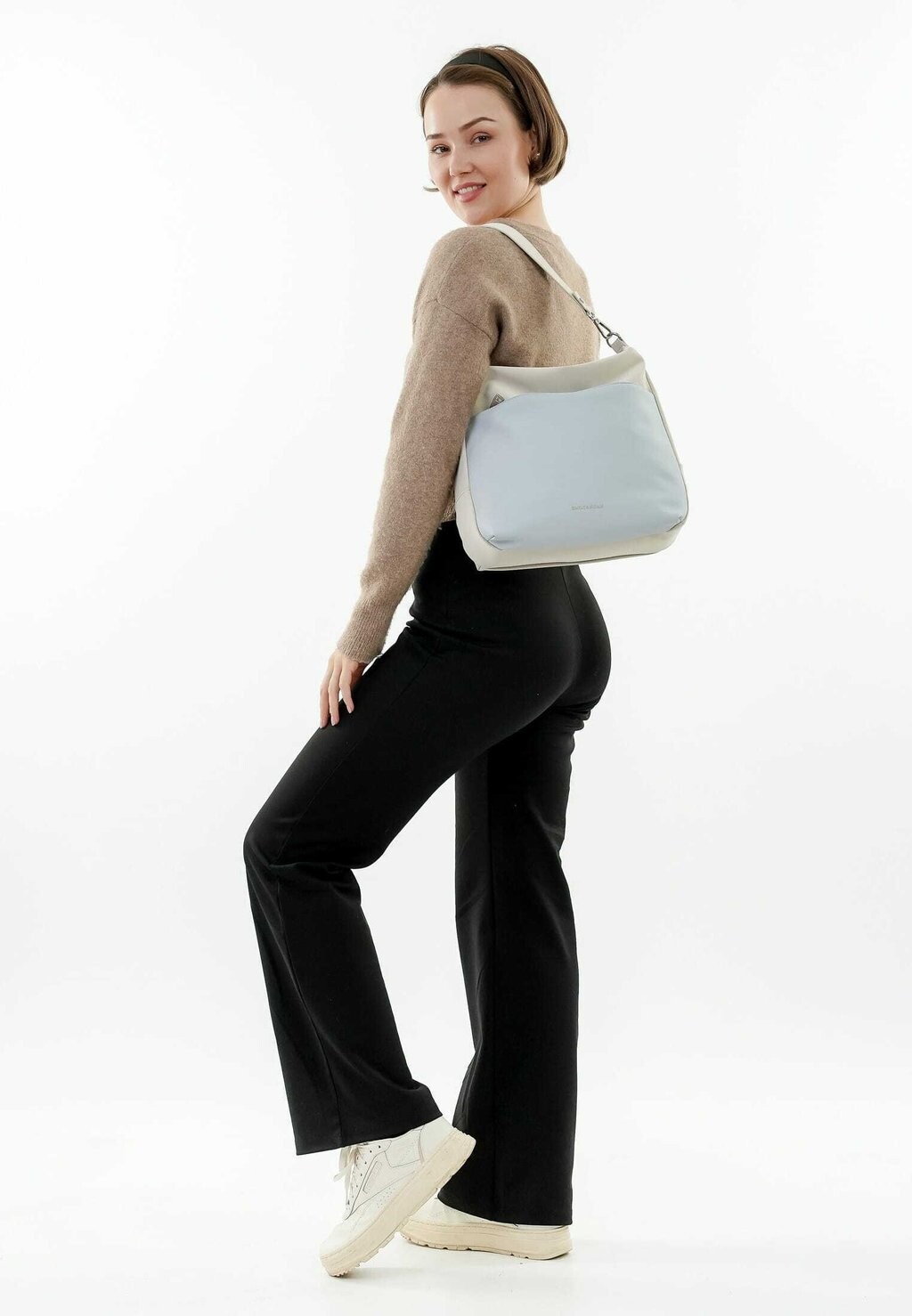 Сумка BETTINA Emily & Noah, цвет lightblue, Синий, Сумка BETTINA Emily & Noah, цвет lightblue
Сумка BETTINA Emily & Noah, цвет lightblue, Синий, Сумка BETTINA Emily & Noah, цвет lightblue