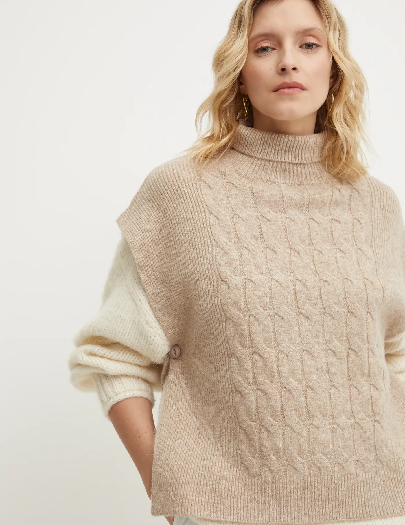 Шерстяной жилет Answear Lab, коричневый
Шерстяной жилет Answear Lab, коричневый