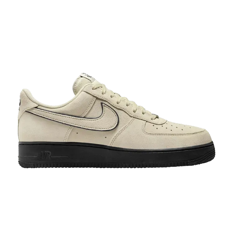 Кроссовки Air Force 1 '07 LV8 'Light Khaki Suede', кремовый
Кроссовки Air Force 1 '07 LV8 'Light Khaki Suede', кремовый