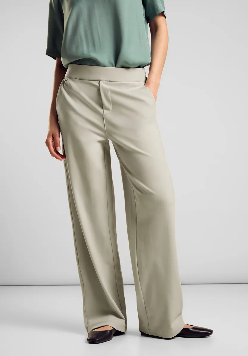 Брюки из ткани STREET ONE, завышенная талия, цвет Dolomite Stone
Брюки из ткани STREET ONE, завышенная талия, цвет Dolomite Stone