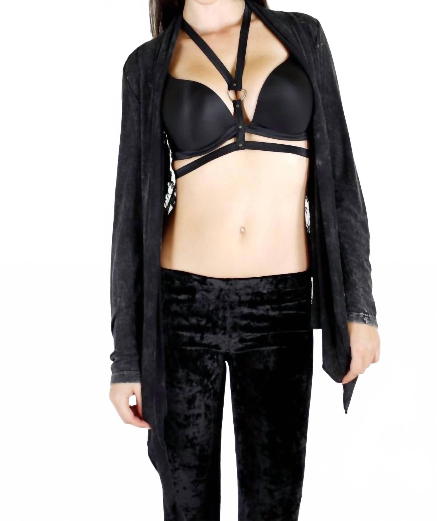 Тянущиеся боди-ленты с халтером в черном цвете Tough Luv
Тянущиеся боди-ленты с халтером в черном цвете Tough Luv