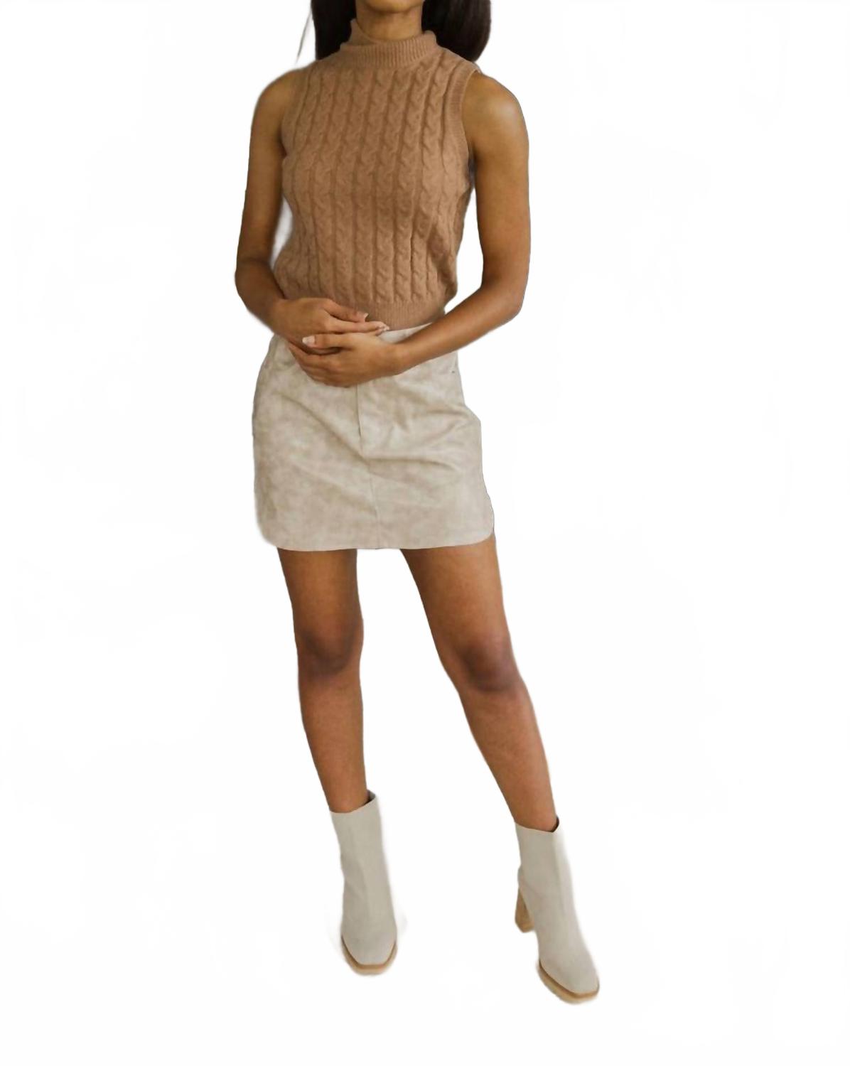 Труднодоступная мини-юбка из экокожи в цвете овсянка Everleigh, Oatmeal
Труднодоступная мини-юбка из экокожи в цвете овсянка Everleigh, Oatmeal