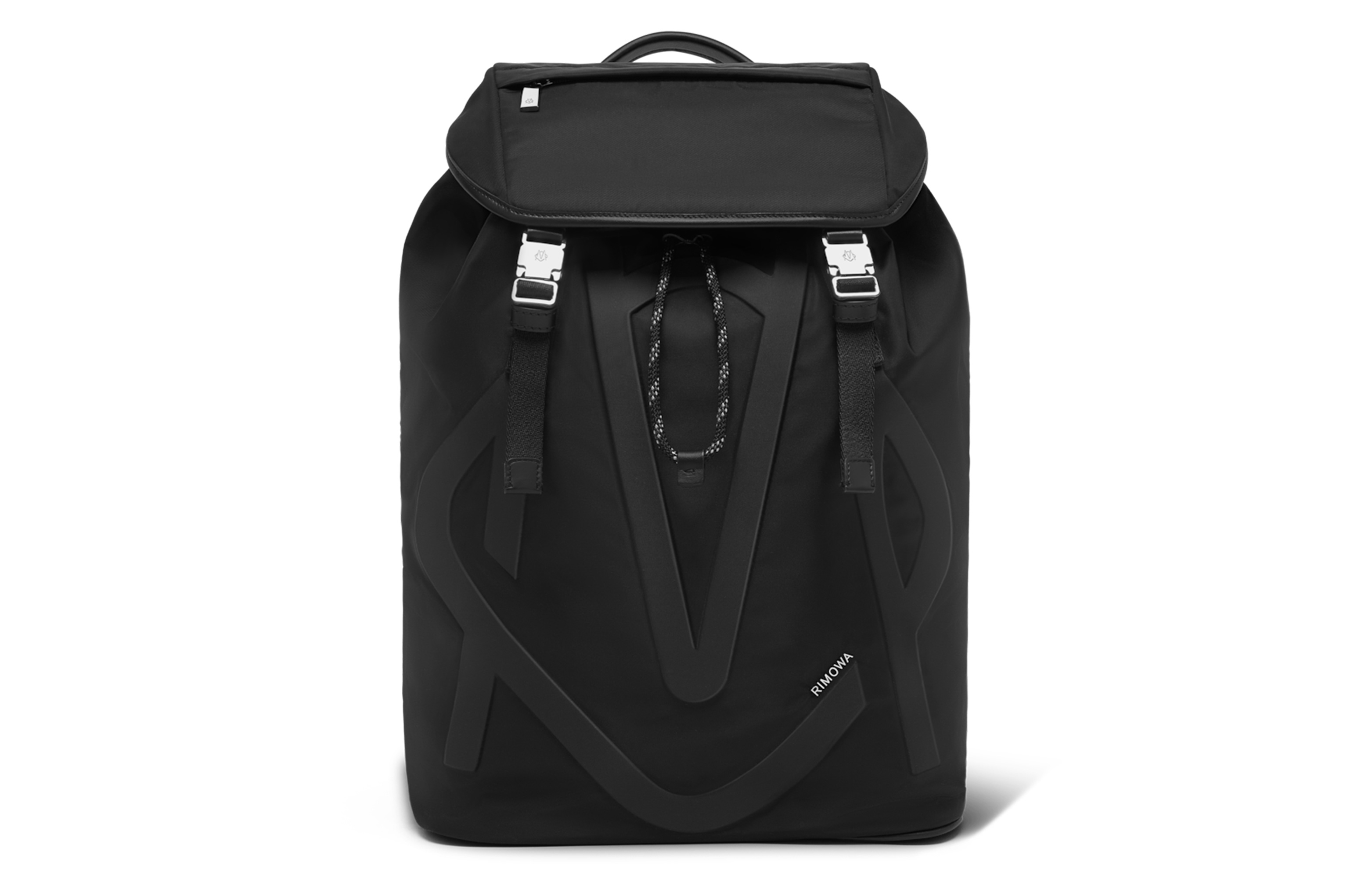RIMOWA Черный большой рюкзак мужской из переработанного нейлона с кожаной спинкой
RIMOWA Черный большой рюкзак мужской из переработанного нейлона с кожаной спинкой