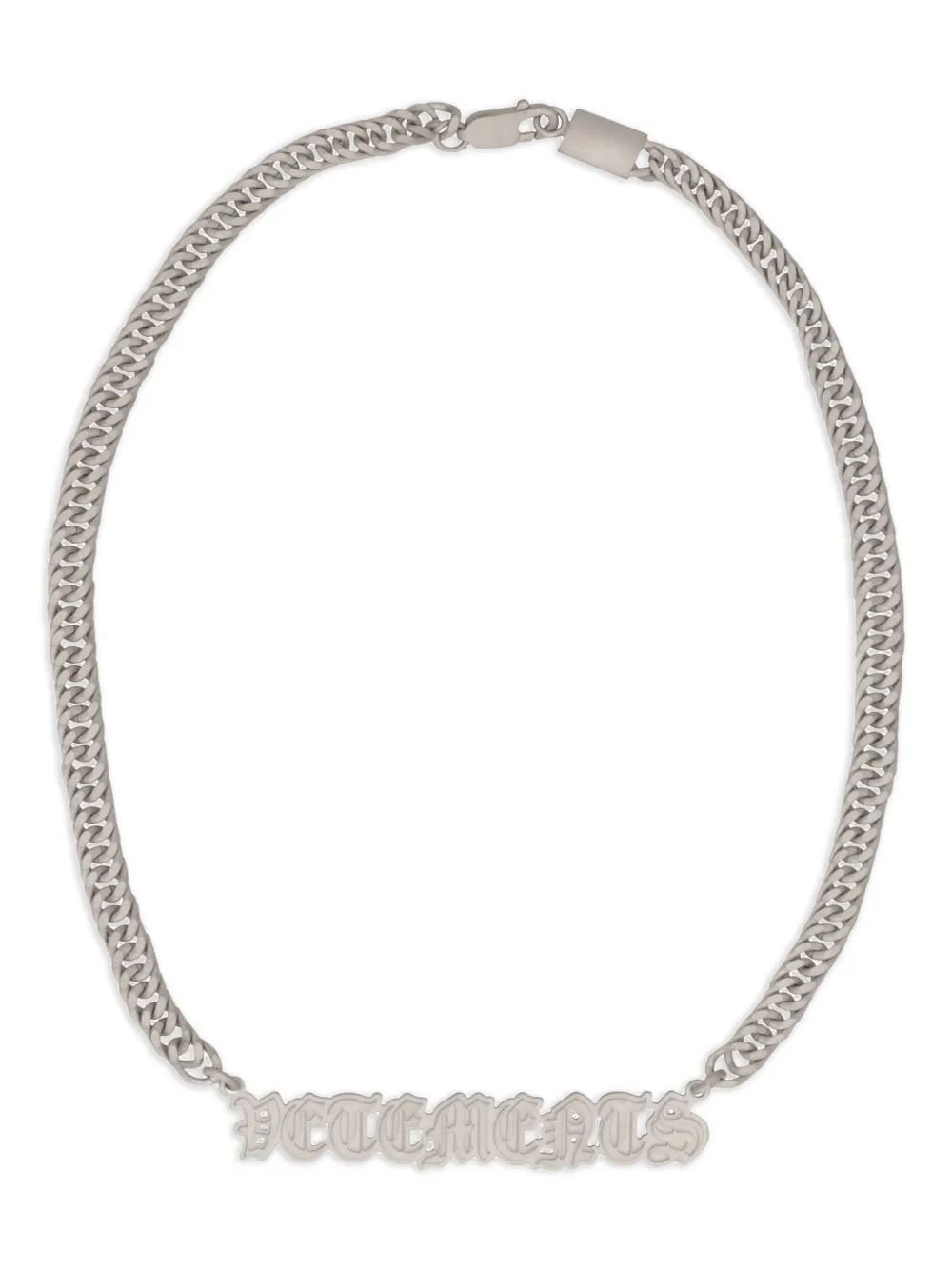Колье Gothic Logo VETEMENTS, серебяный
Колье Gothic Logo VETEMENTS, серебяный