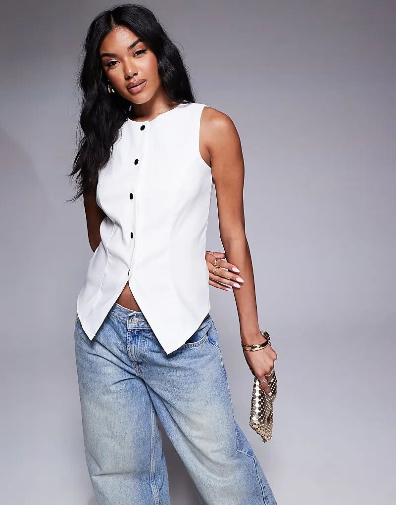 In The Style x Natalya Wright эксклюзивный жилет-топ кремового цвета
In The Style x Natalya Wright эксклюзивный жилет-топ кремового цвета