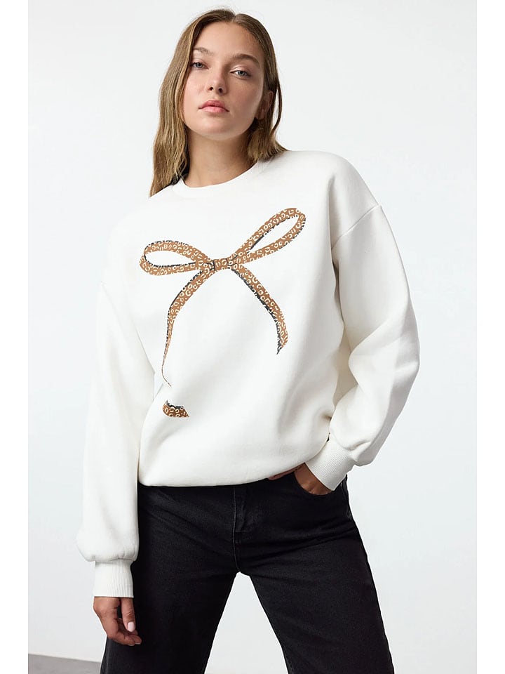 Trendyol Белый свитер
Trendyol Белый свитер