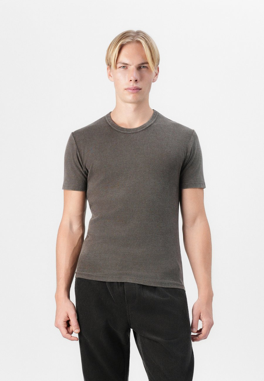 Футболка Samsøe Samsøe LARS, Turkish Coffee/Brown, Коричневый, Футболка Samsøe Samsøe LARS, Turkish Coffee/Brown
Футболка Samsøe Samsøe LARS, Turkish Coffee/Brown, Коричневый, Футболка Samsøe Samsøe LARS, Turkish Coffee/Brown