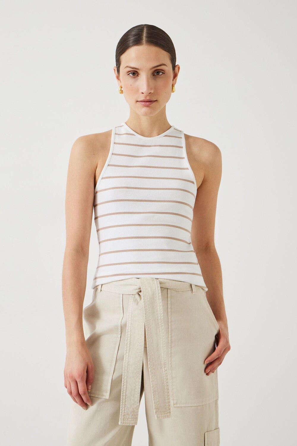 Футболка Ines без рукавов в рубчик с полосками Hush, белый
Футболка Ines без рукавов в рубчик с полосками Hush, белый