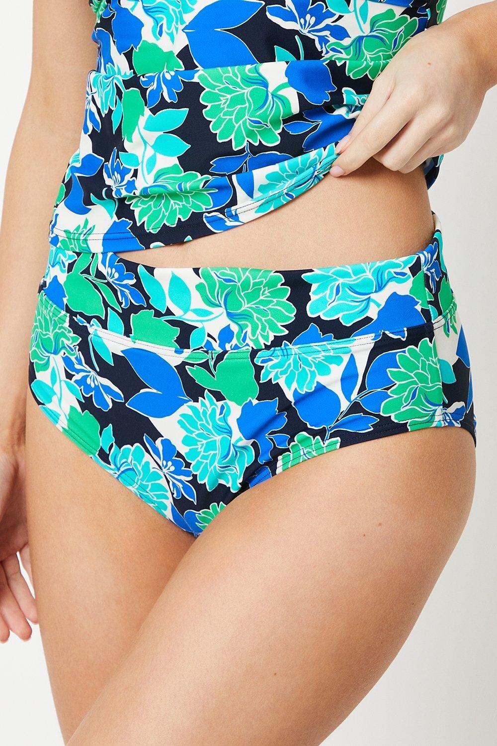 Танкини Bold Bloom с закручивающейся передней частью и контролем живота Debenhams, мультиколор
Танкини Bold Bloom с закручивающейся передней частью и контролем живота Debenhams, мультиколор