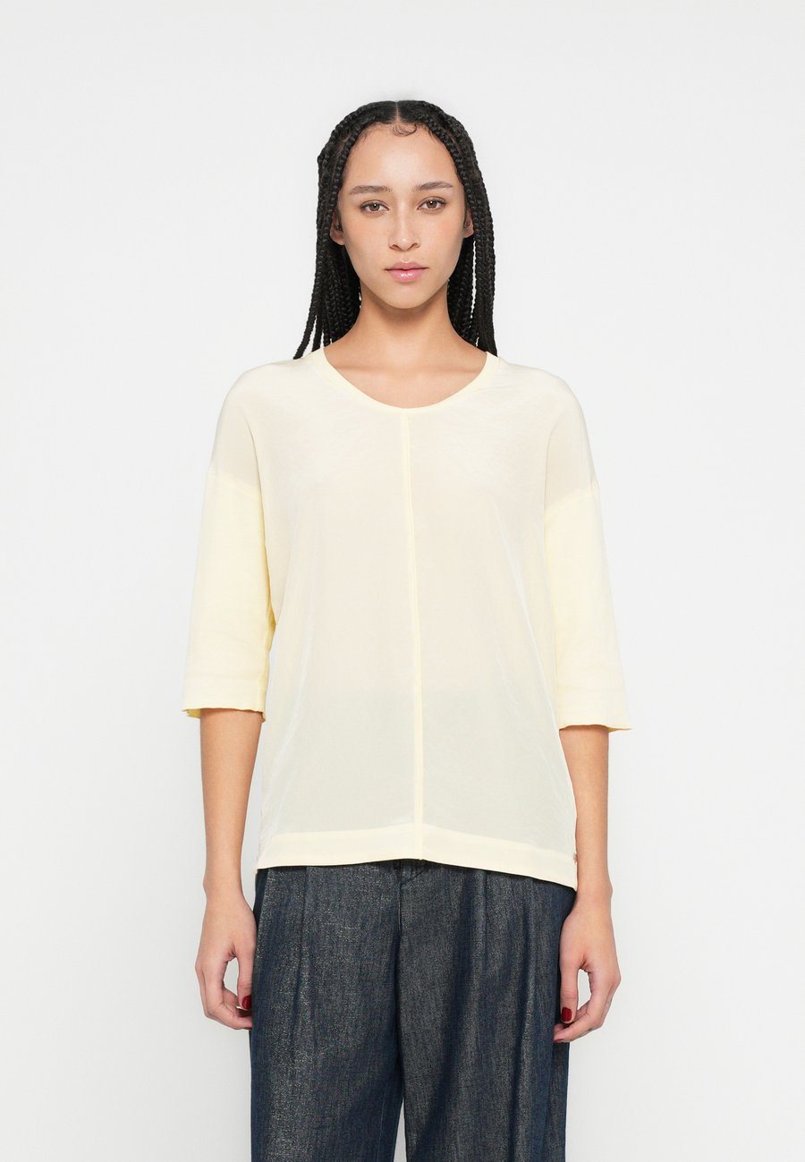 Футболка Marc Cain Basic T-shirt, Yellow, Желтый, Футболка Marc Cain Basic T-shirt, Yellow
Футболка Marc Cain Basic T-shirt, Yellow, Желтый, Футболка Marc Cain Basic T-shirt, Yellow