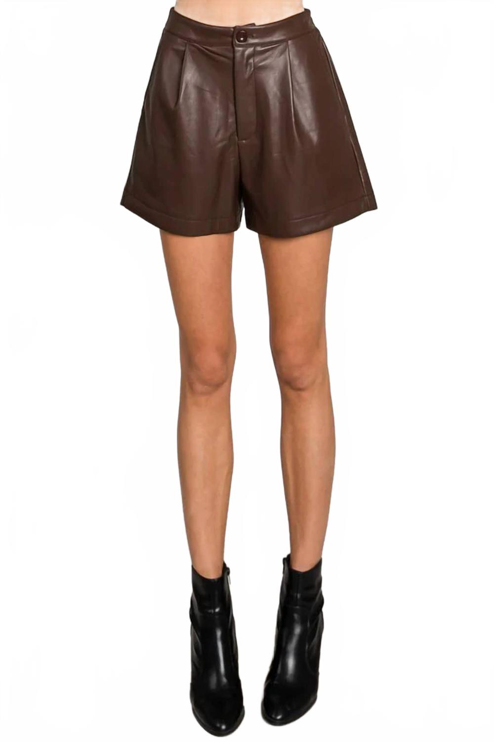 Лиссабон короткие шорты из искусственной кожи в цвете шоколад ALLIE ROSE
Лиссабон короткие шорты из искусственной кожи в цвете шоколад ALLIE ROSE