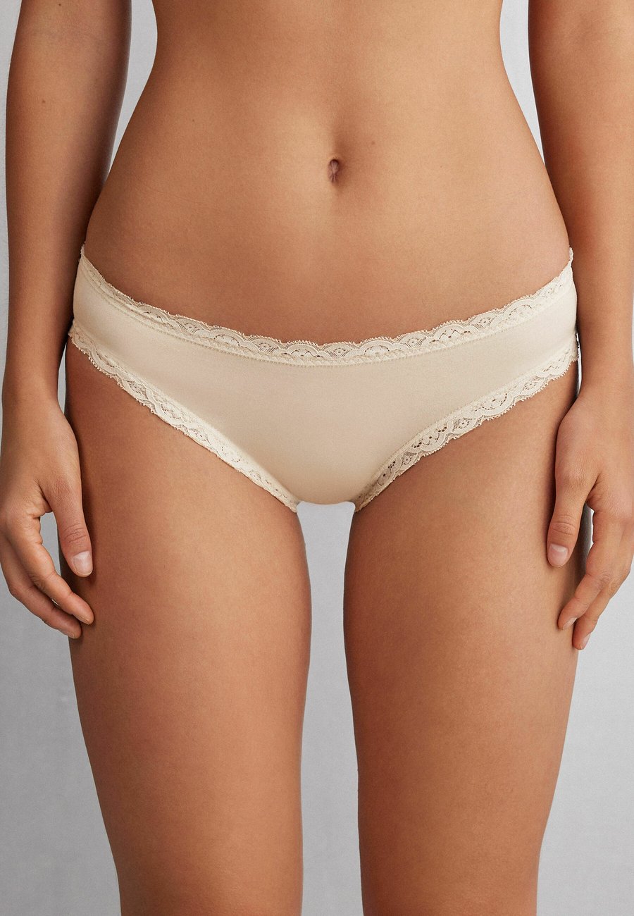 Брифы Intimissimi Briefs, Natural/Beige
Брифы Intimissimi Briefs, Natural/Beige