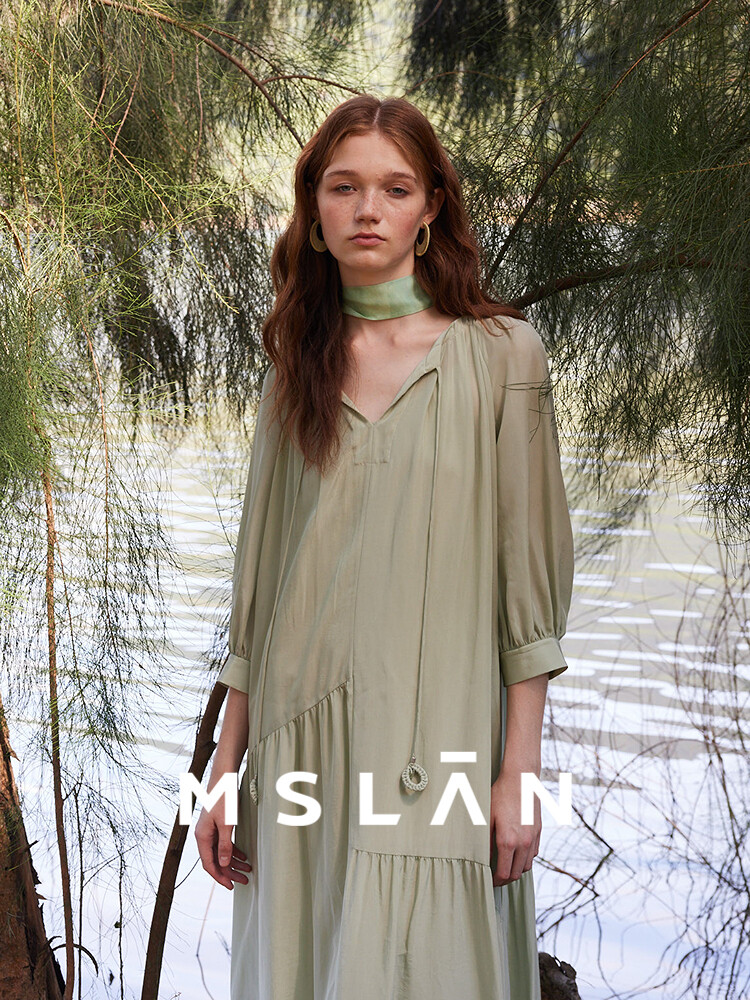 Платье Mslan средней длины со свободной талией и бисером, озеро зеленое
Платье Mslan средней длины со свободной талией и бисером, озеро зеленое