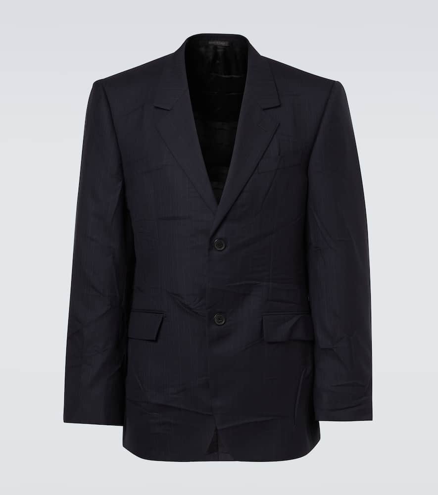 Шерстяной пиджачный костюм в полоску Balenciaga, Dark Navy
Шерстяной пиджачный костюм в полоску Balenciaga, Dark Navy