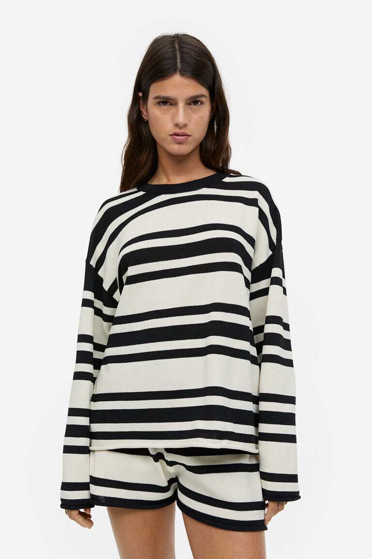 Джемпер тонкой вязки H&M в полоску, бежевый/черный 
Джемпер тонкой вязки H&M в полоску, бежевый/черный