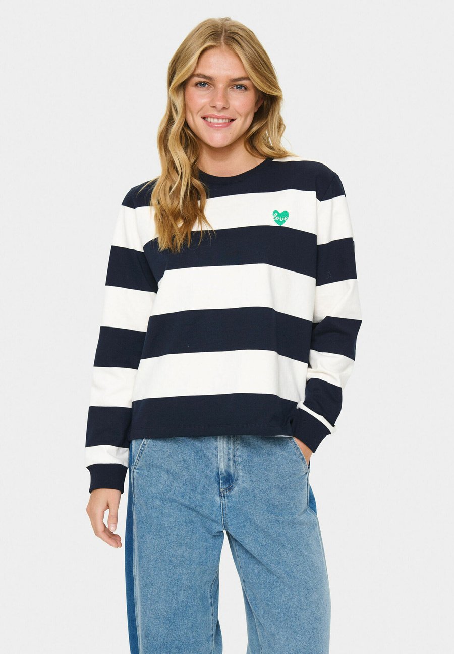 Толстовка Saint Tropez MAJSASZ, Nightsky Ice Block Stripe/Black
Толстовка Saint Tropez MAJSASZ, Nightsky Ice Block Stripe/Black