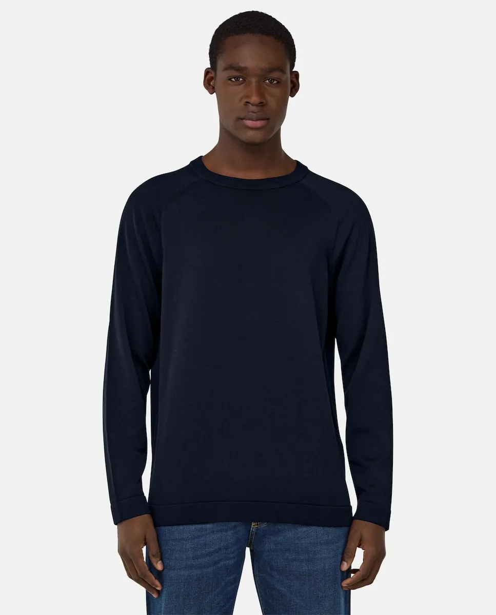 Мужской свитер из хлопка и шелка с круглым вырезом Boggi Milano, темно-синий
Мужской свитер из хлопка и шелка с круглым вырезом Boggi Milano, темно-синий